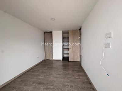 Apartamento de 2 alcobas en venta en Sabaneta, Sabaneta, 65 m² · foto 8 de 12