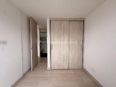Apartamento de 2 alcobas en venta en Sabaneta, Sabaneta, 85 m² · foto 10 de 13