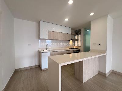 Apartamento de 2 alcobas en venta en Sabaneta, Sabaneta, 85 m² · foto 5 de 13