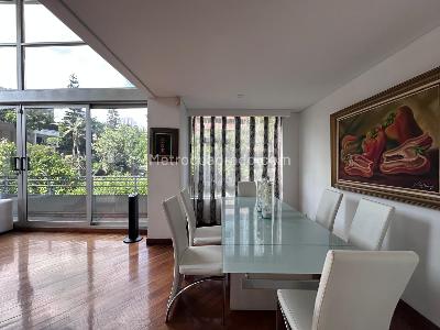 Apartamento de 2 alcobas en arriendo en El Poblado, Medellín, 135 m² · foto 2 de 20