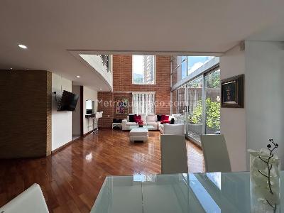 Apartamento de 2 alcobas en arriendo en El Poblado, Medellín, 135 m² · foto 3 de 20