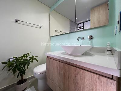 Apartamento de 3 alcobas en venta en El Poblado, Medellín, 111 m² · foto 14 de 14