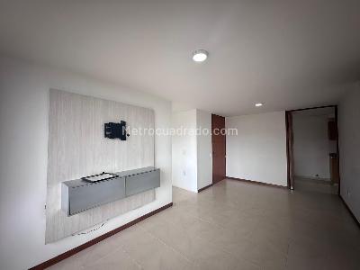 Apartamento de 3 alcobas en venta en El Poblado, Medellín, 74 m² · foto 2 de 19