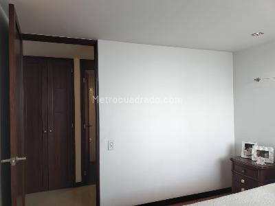 Apartamento de 3 alcobas en venta en El Poblado, Medellín, 154 m² · foto 15 de 19