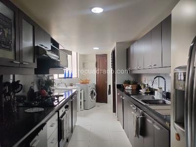 Apartamento de 3 alcobas en venta en El Poblado, Medellín, 154 m² · foto 6 de 19
