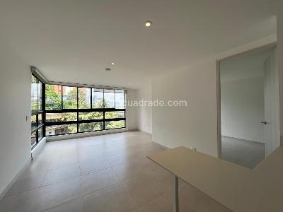 Apartamento de 2 alcobas en venta en Castropol, Medellín, 76 m² · foto 1 de 16
