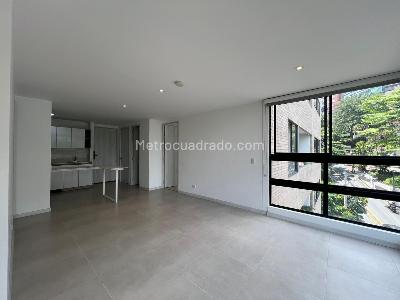 Apartamento de 2 alcobas en venta en Castropol, Medellín, 76 m² · foto 4 de 16