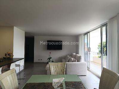 Apartamento en venta en El Poblado, Medellín · foto 2 de 20