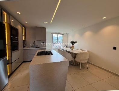 Apartamento de 2 alcobas en venta en Sabaneta, Sabaneta, 84 m² · foto 5 de 11