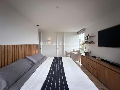 Apartamento de 2 alcobas en venta en El Poblado, Medellín, 109 m² · foto 11 de 18