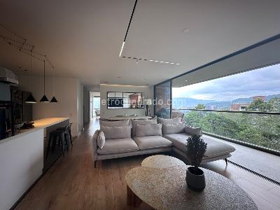 Apartamento de 2 alcobas en venta en El Poblado, Medellín, 109 m² · foto 2 de 18