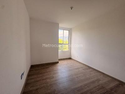 Apartamento de 3 alcobas en venta en Sabaneta, Sabaneta, 84 m² · foto 10 de 13