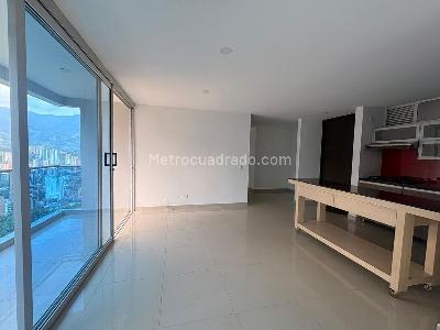 Apartamento de 3 alcobas en venta en Sabaneta, Sabaneta, 92 m² · foto 2 de 14