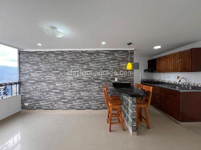 Apartamento en venta en El Poblado, Medellín · foto 2 de 11