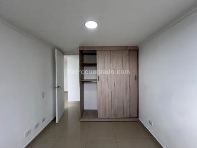 Apartamento en venta en El Poblado, Medellín · foto 7 de 11