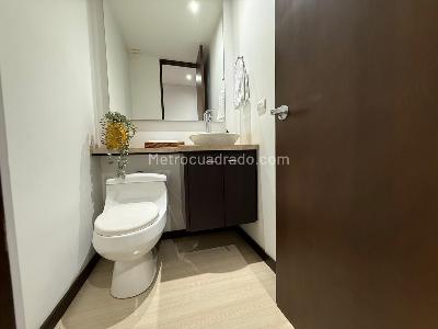 Apartamento de 2 alcobas en arriendo en El Tesoro, Medellín, 105 m² · foto 10 de 10