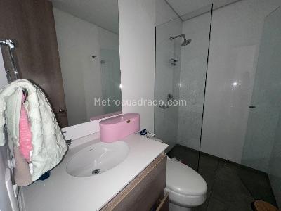 Apartamento de 2 alcobas en venta en El Poblado, Medellín, 91 m² · foto 15 de 17