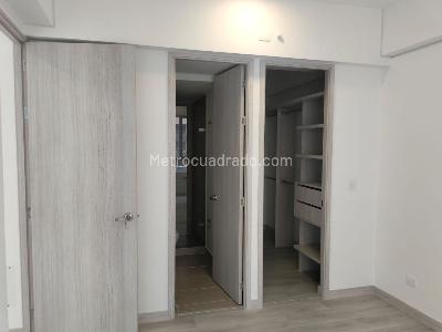 Apartamento en venta en El Poblado, Medellín · foto 11 de 13