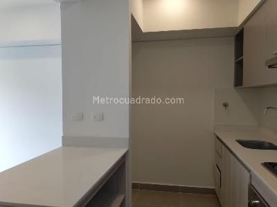 Apartamento en venta en El Poblado, Medellín · foto 7 de 13