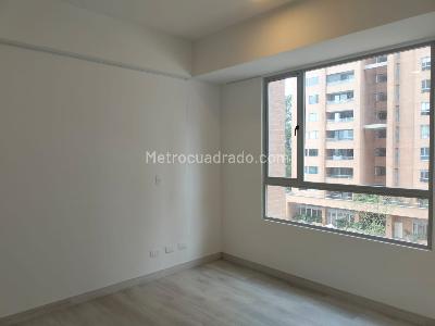 Apartamento en venta en El Poblado, Medellín · foto 8 de 13