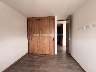 Apartamento de 2 alcobas en arriendo en Envigado, Envigado, 74 m² · foto 10 de 12