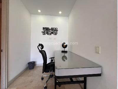 Apartamento de 2 alcobas en arriendo en El Poblado, Medellín, 100 m² · foto 4 de 14