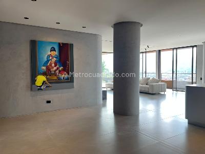 Apartamento en venta en El Poblado, Medellín · foto 2 de 17