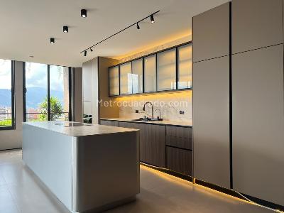 Apartamento en venta en El Poblado, Medellín · foto 7 de 17
