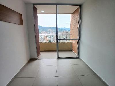 Apartamento de 3 alcobas en arriendo en Sabaneta, Sabaneta, 78 m² · foto 2 de 10