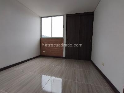 Apartamento de 3 alcobas en venta en Sabaneta, Sabaneta, 70 m² · foto 9 de 12