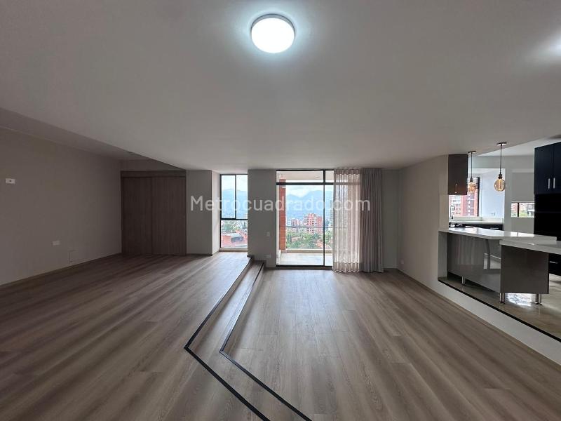 Apartamento en Arriendo, EL POBLADO, Medellín