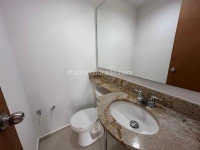 Apartamento de 1 alcoba en venta en El Poblado, Medellín, 57 m² · foto 15 de 15