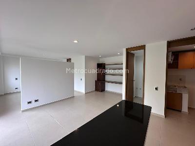 Apartamento de 1 alcoba en venta en El Poblado, Medellín, 57 m² · foto 4 de 15