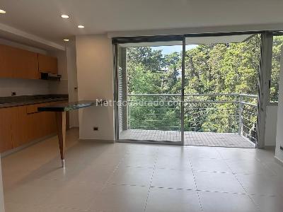Apartamento de 1 alcoba en venta en El Poblado, Medellín, 57 m² · foto 5 de 15