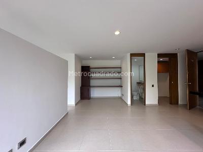 Apartamento de 1 alcoba en venta en El Poblado, Medellín, 57 m² · foto 9 de 15