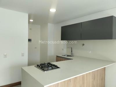 Apartamento de 1 alcoba en arriendo en El Poblado, Medellín, 42 m² · foto 6 de 13