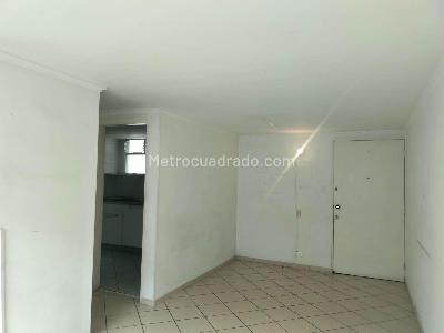 Apartamento en venta en El Poblado, Medellín · foto 3 de 15