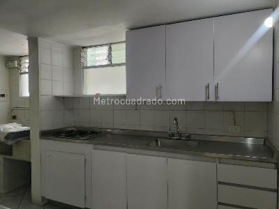 Apartamento en venta en El Poblado, Medellín · foto 4 de 15