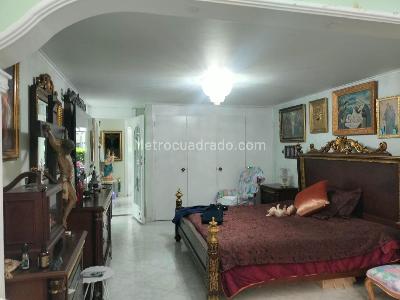 Apartamento de 3 alcobas en venta en El Poblado, Medellín, 160 m² · foto 10 de 15