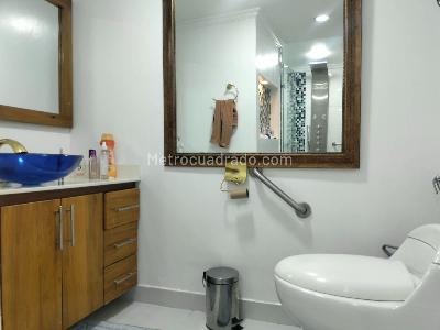 Apartamento de 3 alcobas en venta en El Poblado, Medellín, 160 m² · foto 14 de 15