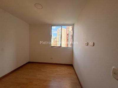 Apartamento de 3 alcobas en venta en Sabaneta, Sabaneta, 76 m² · foto 10 de 13