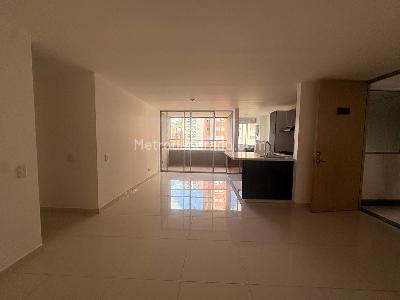 Apartamento de 3 alcobas en venta en Sabaneta, Sabaneta, 76 m² · foto 2 de 13