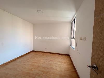 Apartamento de 3 alcobas en venta en Sabaneta, Sabaneta, 76 m² · foto 6 de 13