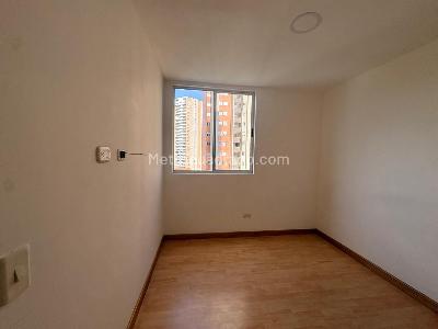 Apartamento de 3 alcobas en venta en Sabaneta, Sabaneta, 76 m² · foto 8 de 13