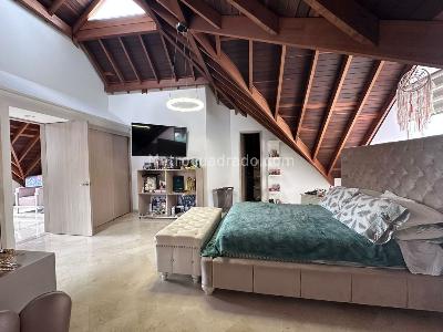 Casa de 4 alcobas en venta en El Poblado, Medellín, 530 m² · foto 12 de 20