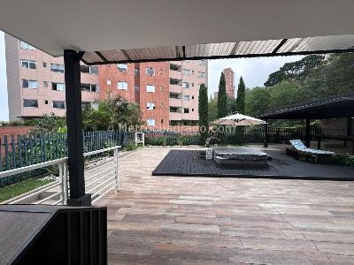 Casa de 4 alcobas en venta en El Poblado, Medellín, 530 m² · foto 19 de 20