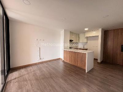 Apartamento de 2 alcobas en arriendo en Envigado, Envigado, 62 m² · foto 2 de 11