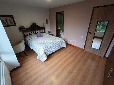 Apartamento de 3 alcobas en venta en El Poblado, Medellín, 100 m² · foto 4 de 10