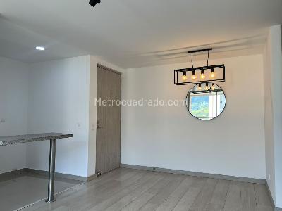 Apartamento en venta en Envigado, Envigado · foto 2 de 14