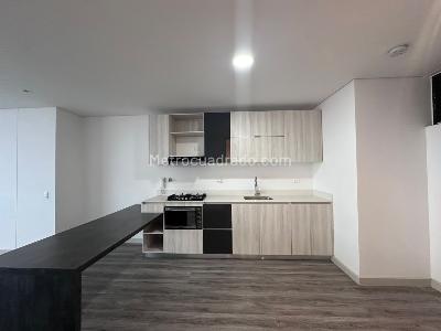 Apartamento en venta en El Poblado, Medellín · foto 11 de 14